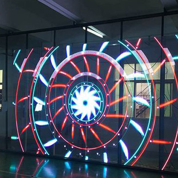 Alışveriş Merkezi için Yenileme Hızı 3840HZ Şeffaf Cam LED Ekran